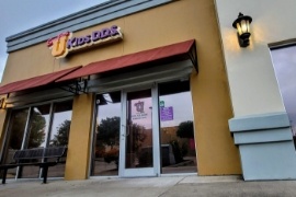 Outside view of Bastrop Texas dental office