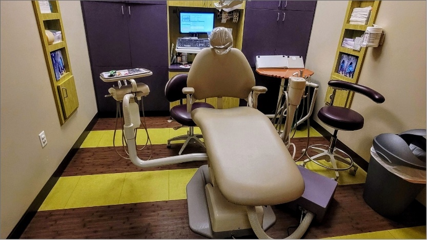 Dental treatment chair